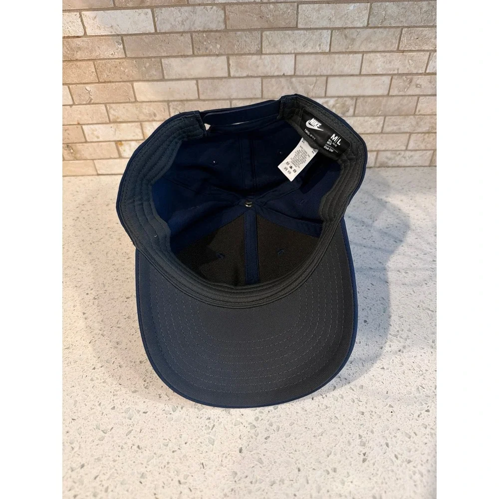 Nike Navy Blue Swoosh Baseball Hat Flex Fit Cap Size M/L Athletic Adult